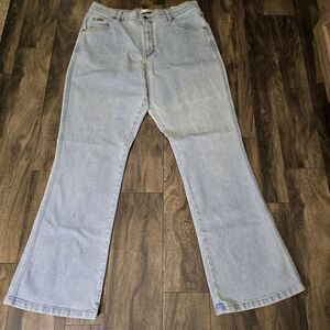 Lee Women's 14 Medium Relaxed Bootcut At The Waist Blue Light Wash‎ Denim Jeans